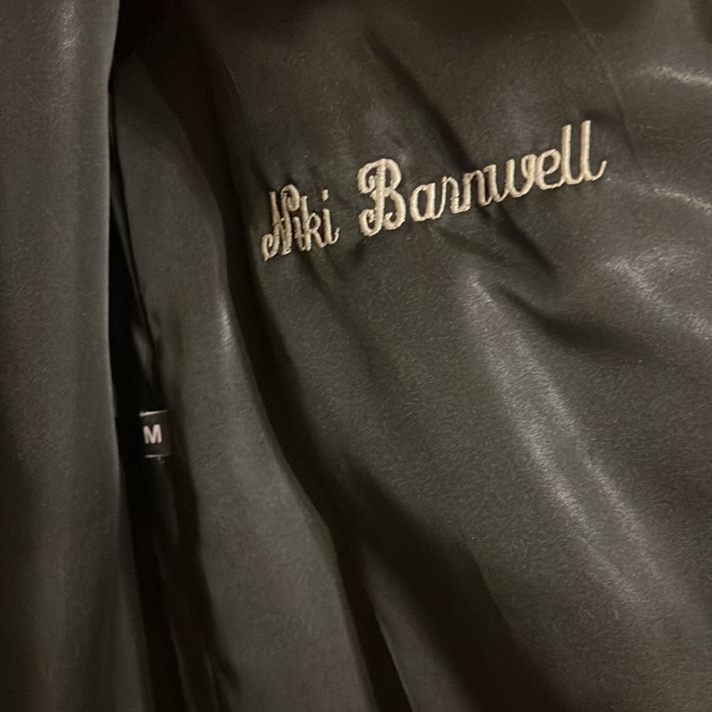 Beautiful! Maison Blanche real mink! Very beautiful with a gorgeous sheen! - Picture 6 of 8